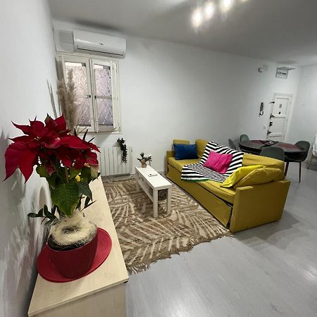 Apartamento Piso completo Ciudad Lineal Madrid Exterior foto