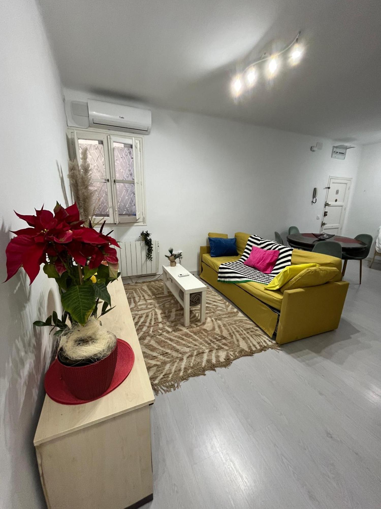 Apartamento Piso completo Ciudad Lineal Madrid Exterior foto
